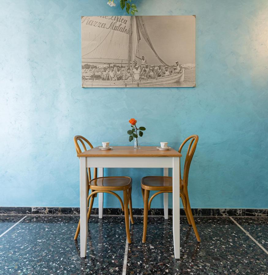 Hotel Greta B&B Rimini Exterior photo
