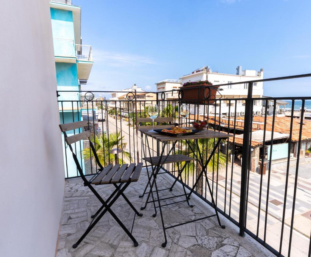 Hotel Greta B&B Rimini Exterior photo